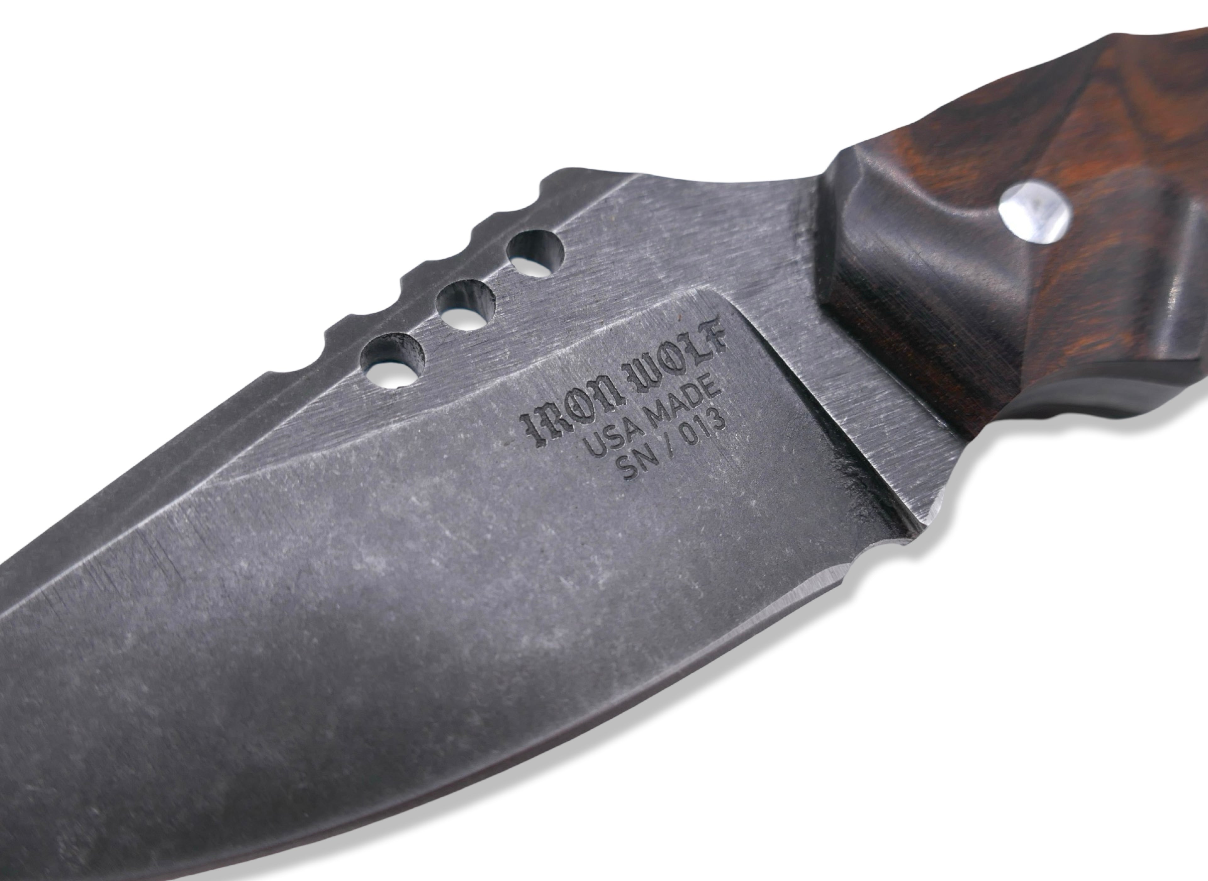 IRON WOLF - Dark Stonewash / Dymalux Handle