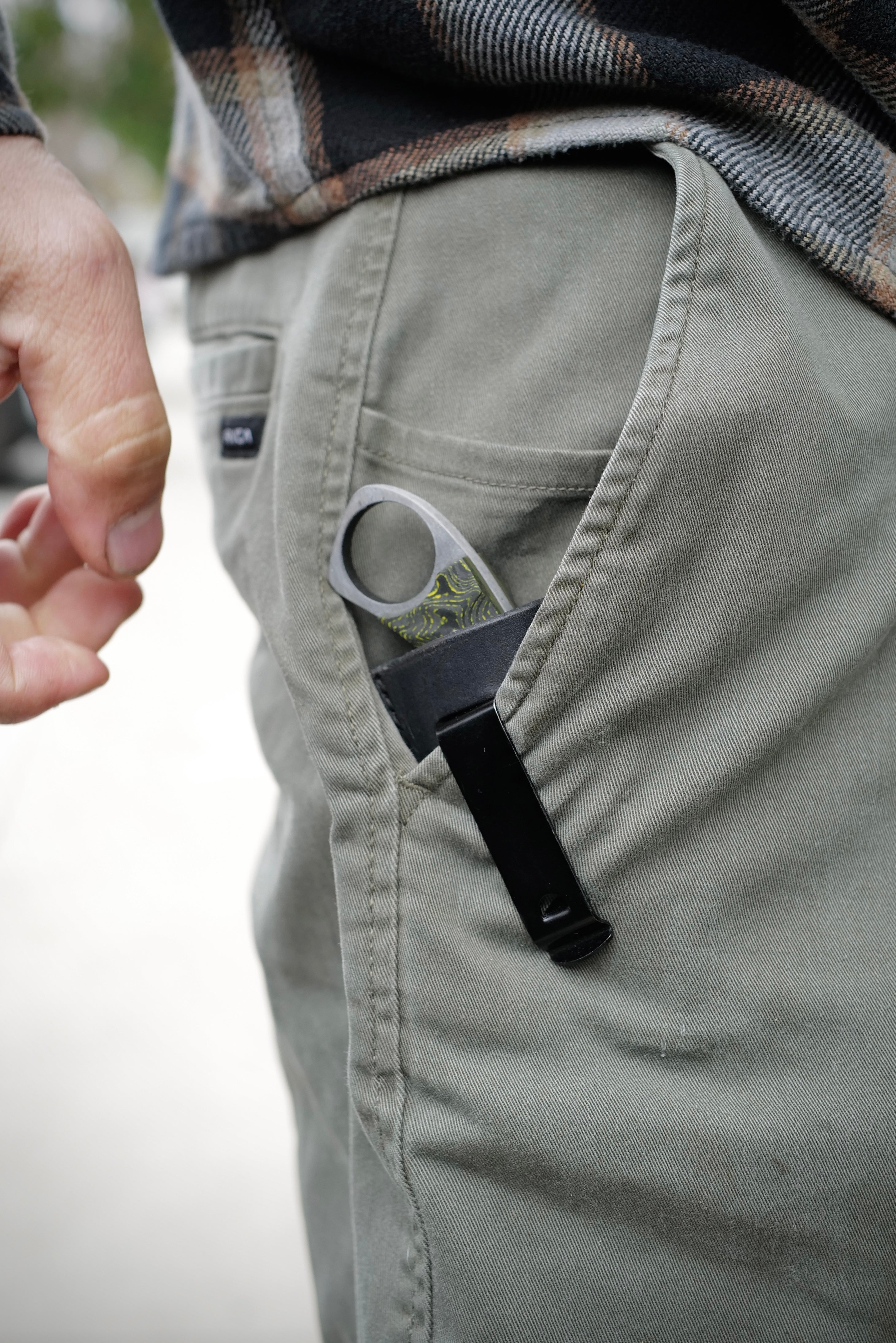 IRON WOLF Custom 1 of 1 - Dark Stonewash / Camo Carbon Handle