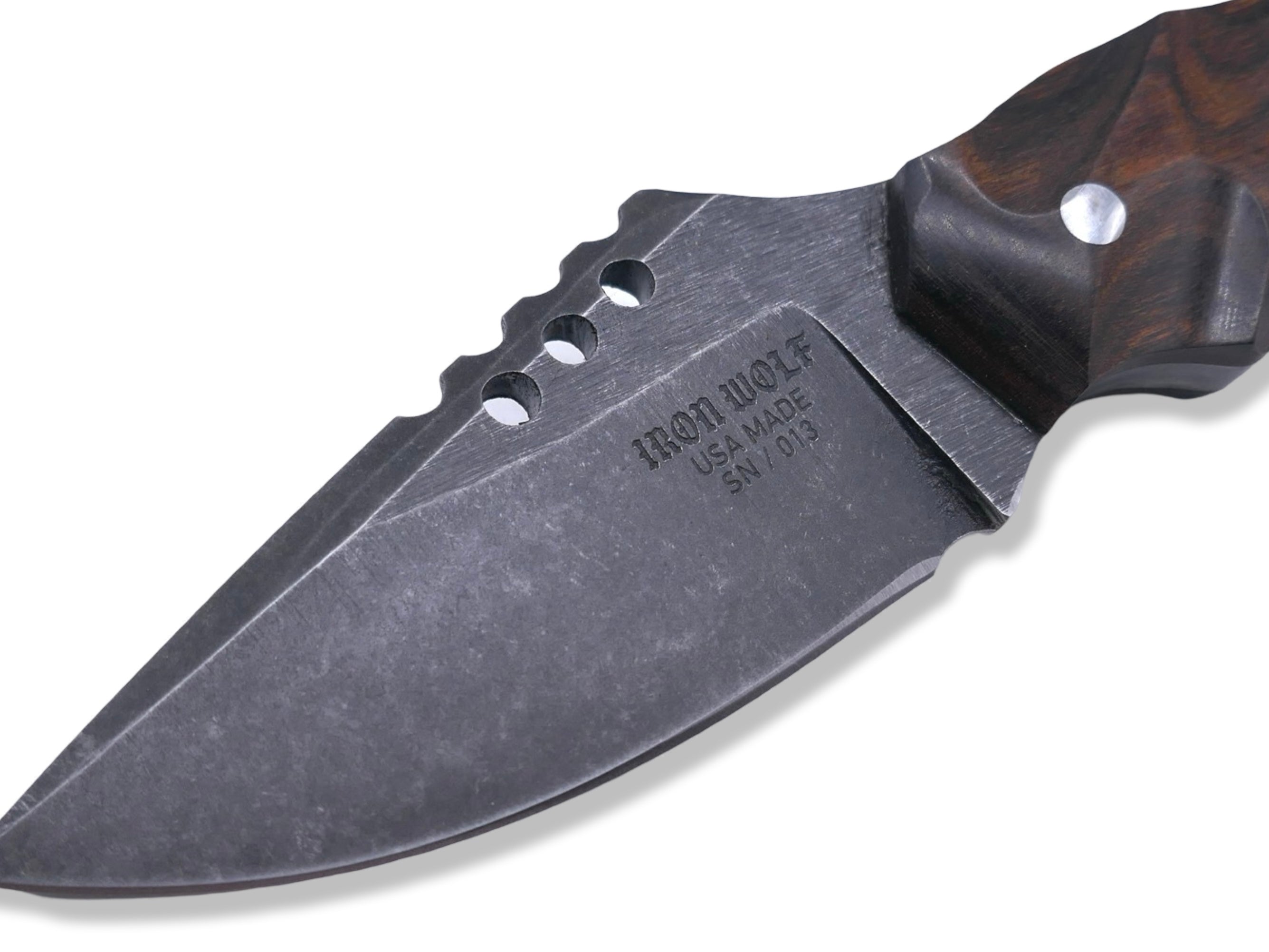 IRON WOLF - Dark Stonewash / Dymalux Handle