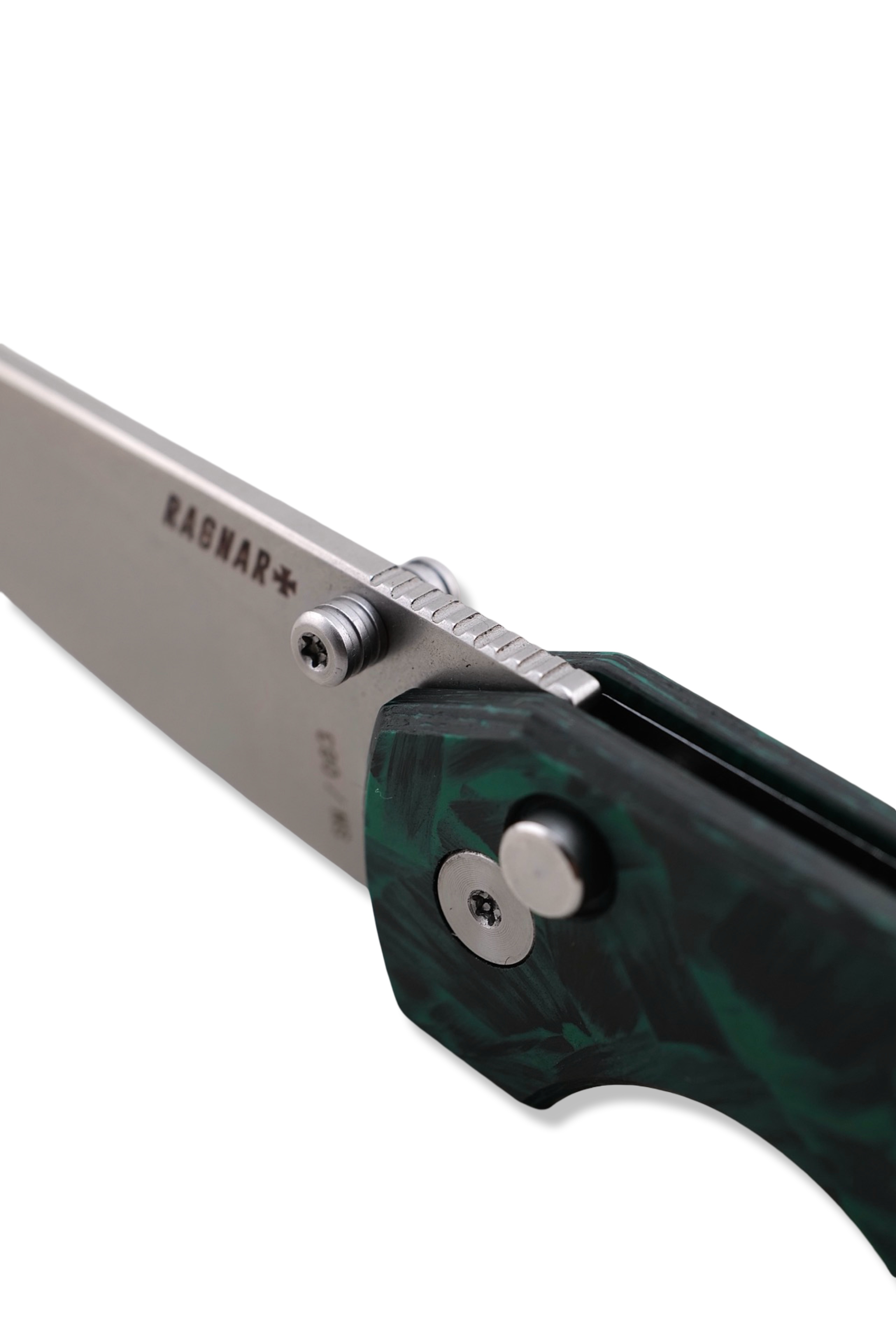 RAGNAR Folder - VG-10 Steel / Photoluminescent Glow Carbon Handle / Flamed Titanium clip / Stonewash Finish
